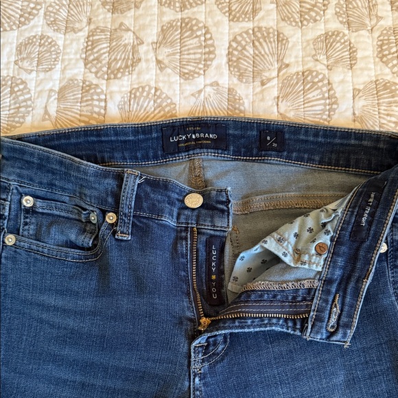 Lucky Brand Denim - Lucky Brand Women's Straight Leg Jeans in Dark Blue Denim